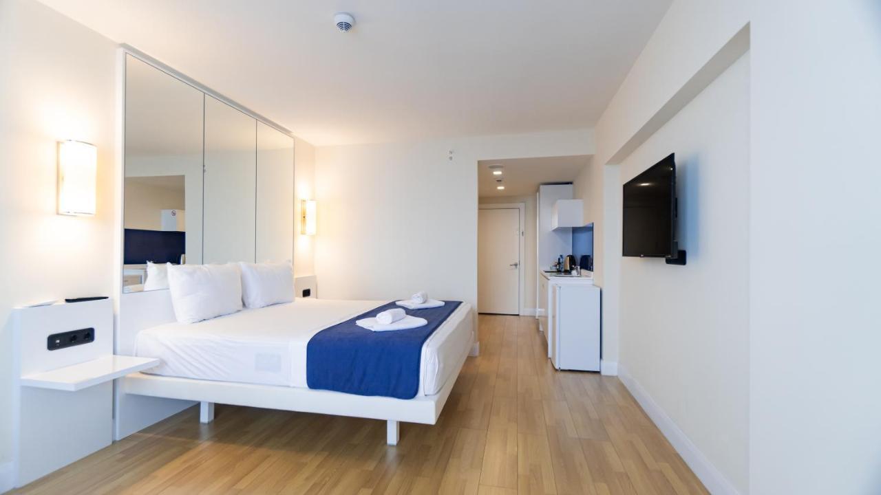 Smart Aparthotel Orbi City Batumi Exterior foto