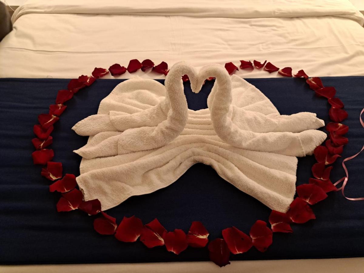 Smart Aparthotel Orbi City Batumi Quarto foto