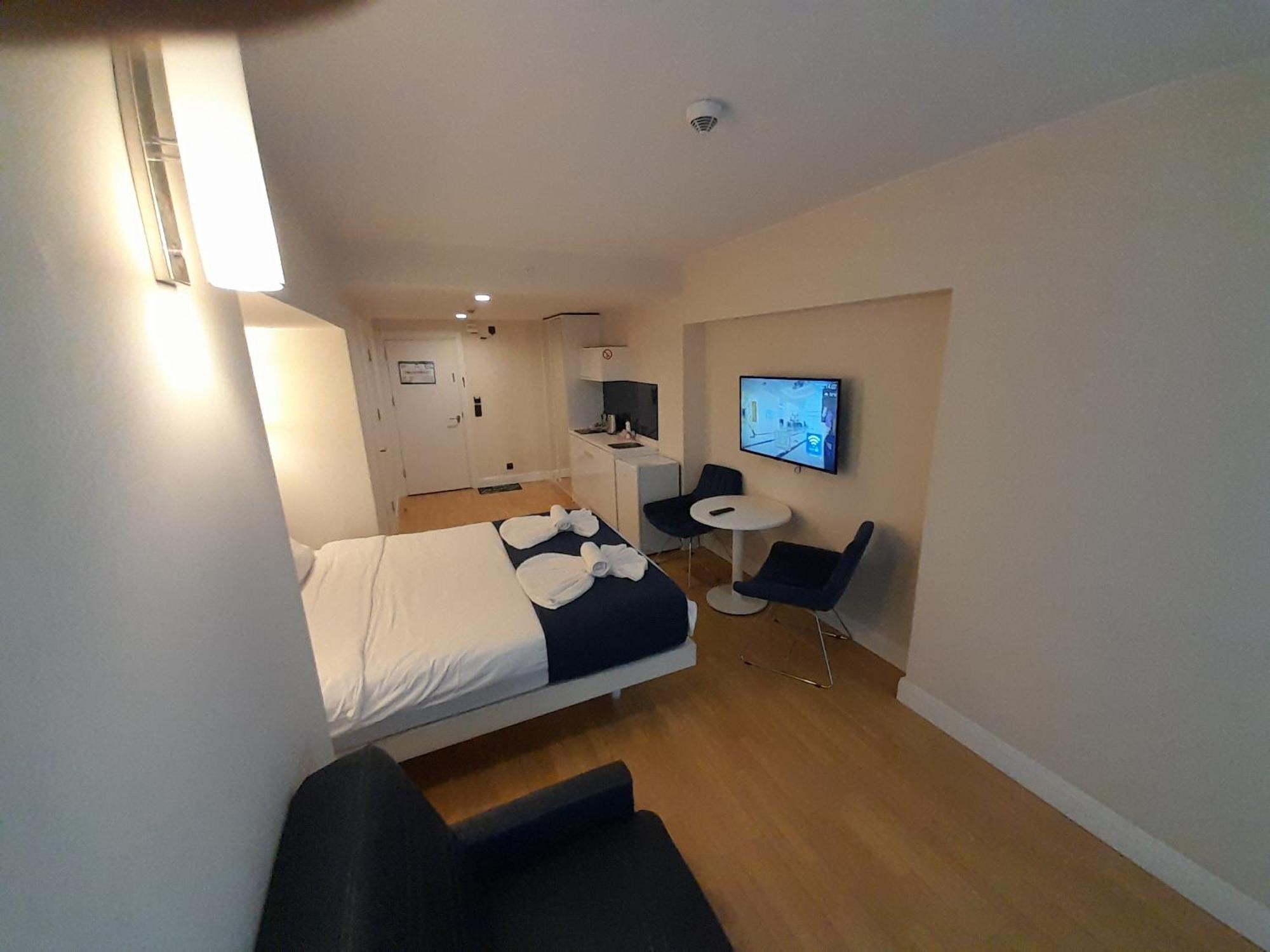 Smart Aparthotel Orbi City Batumi Quarto foto